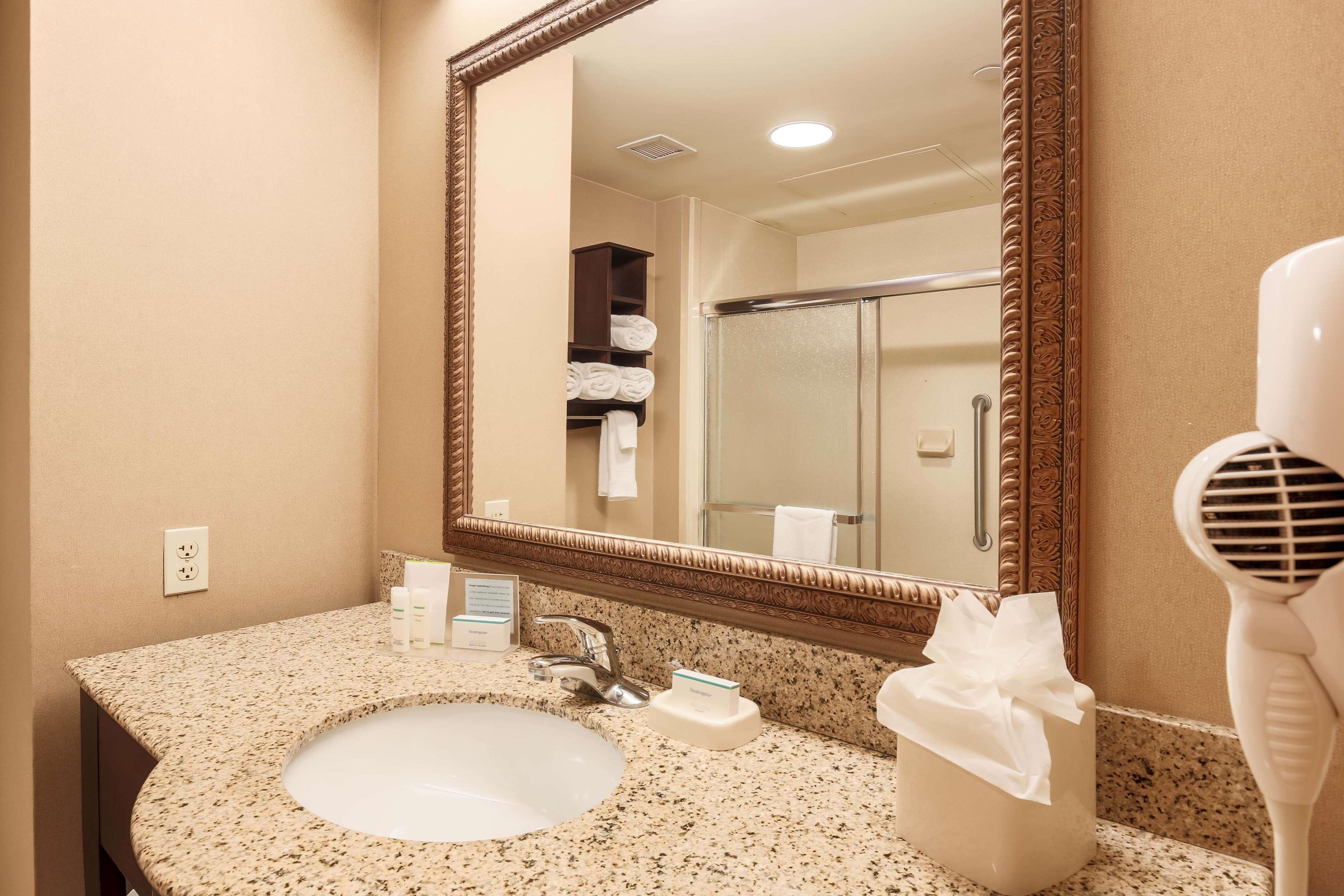 Hampton Inn Nanuet Exterior photo