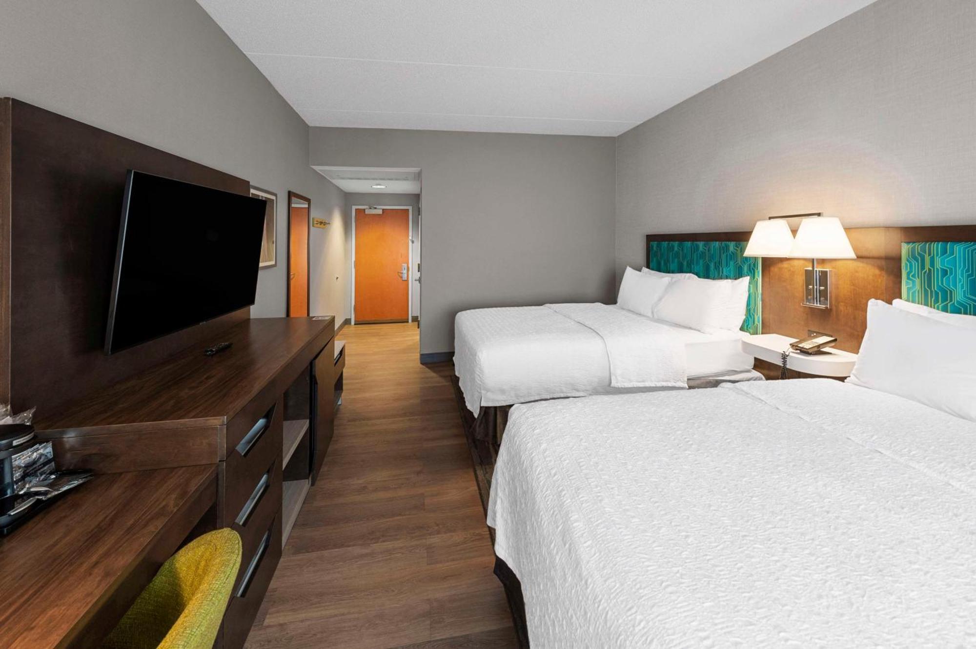 Hampton Inn Nanuet Exterior photo