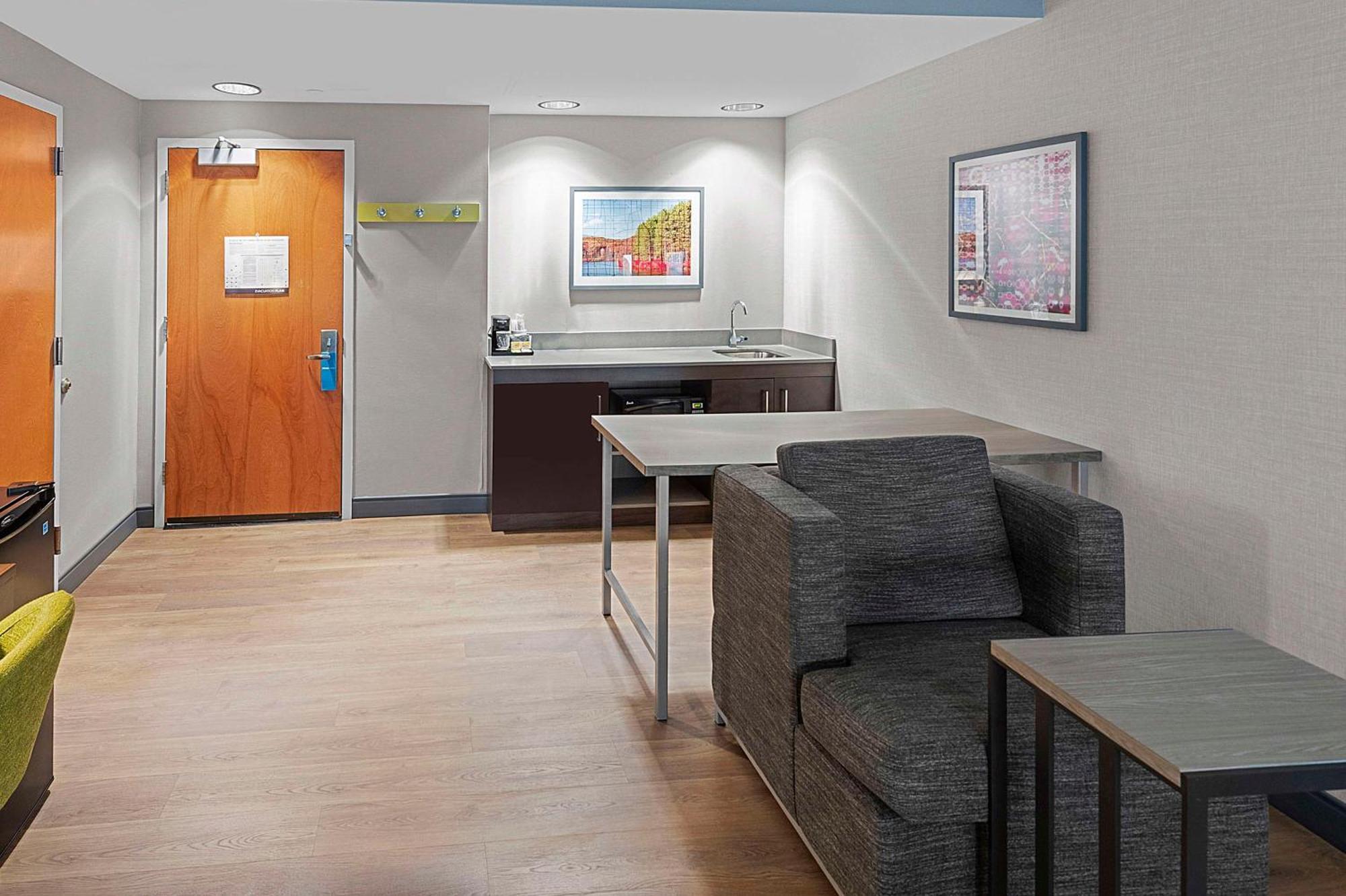 Hampton Inn Nanuet Exterior photo